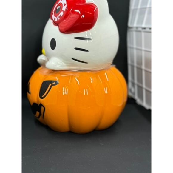Hello Kitty Cookie Jar, Kitty On Pumpkin, Eyeball Bow Red - Picture 3 of 8